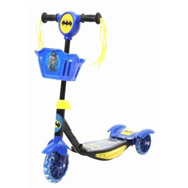 BATMAN - 3 WHEEL SCOOTER WITH BASKET